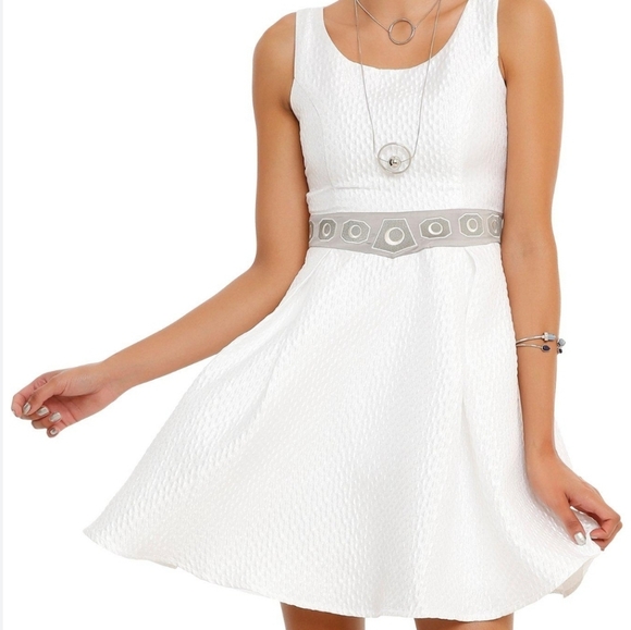💥Sold💥 Star Wars Princess Leia Her Universe Dress - Picture 2 of 9
